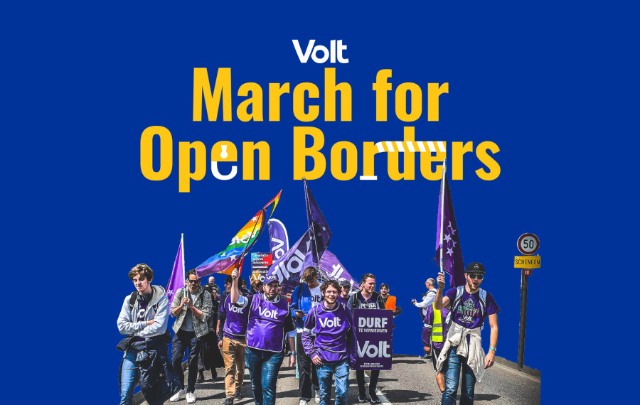 March for Open Borders - Volters demonstrating on the brdige of Schengen